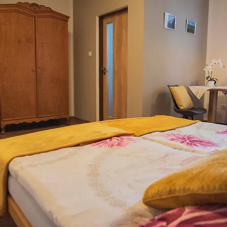 U Tri Lip Guest house *