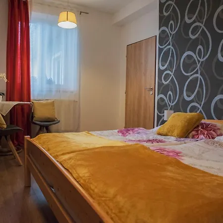 Konukevi U Tri Lip Hevlín