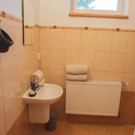 U Tri Lip Hevlín