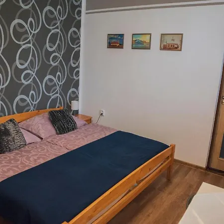U Tri Lip Hevlín