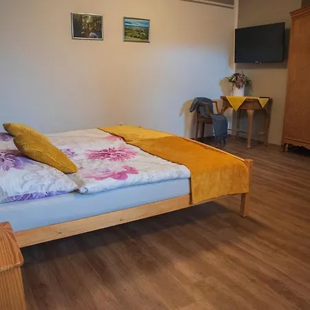 U Tri Lip Guest house