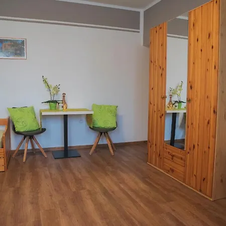 U Tri Lip Guest house *